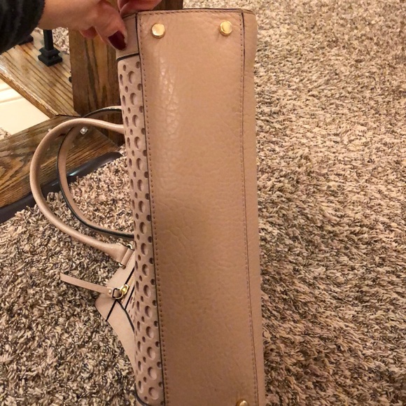 Kate Spade large perforated style shoulder bag - Picture 3 of 4